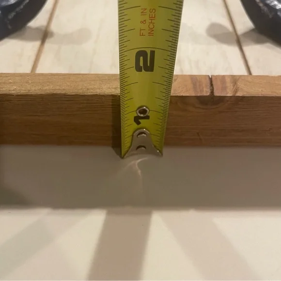 Nautical Themed Anchor Hook Wall Decor Blue Metal Anchors Wood Frame - Picture 3 of 8